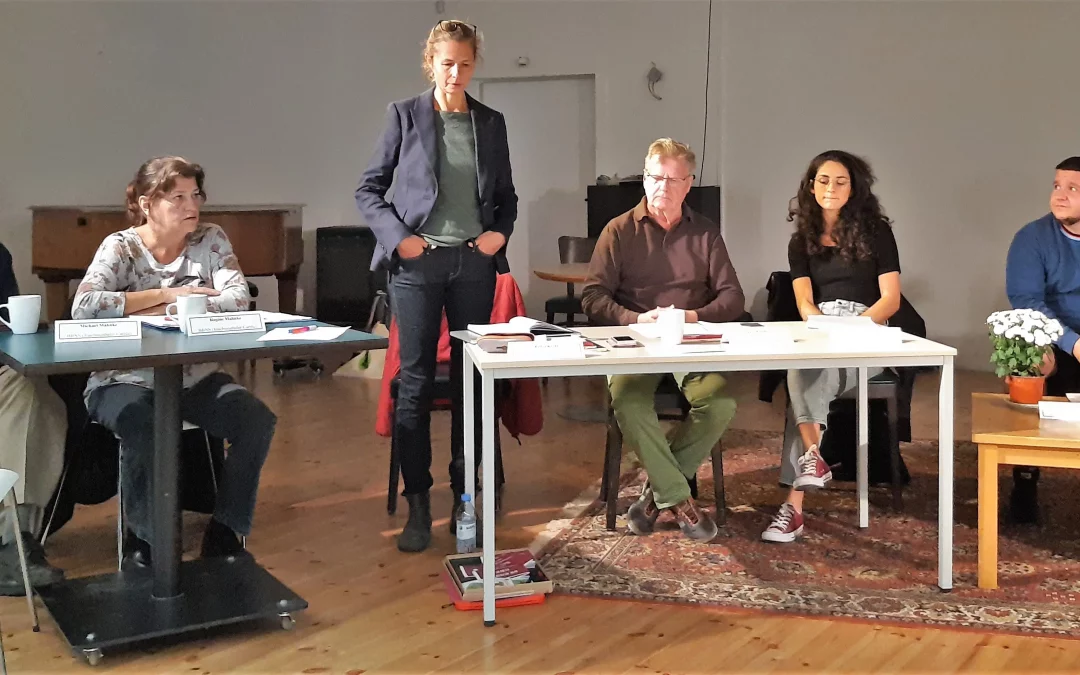 Schluss mit dem Abholzen der grünen Innenhöfe! – Pressegespräch